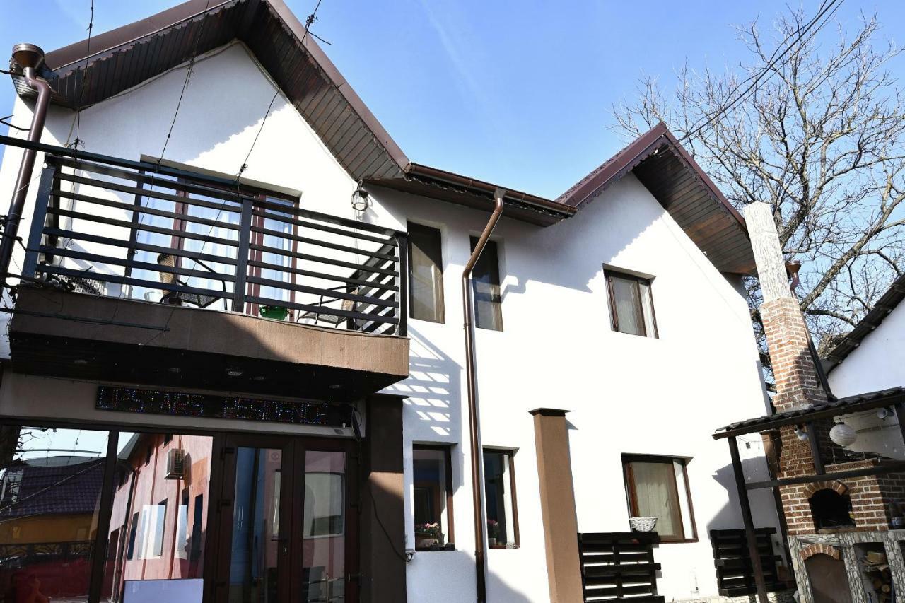 Upstairs Residence Târgu Jiu Dış mekan fotoğraf