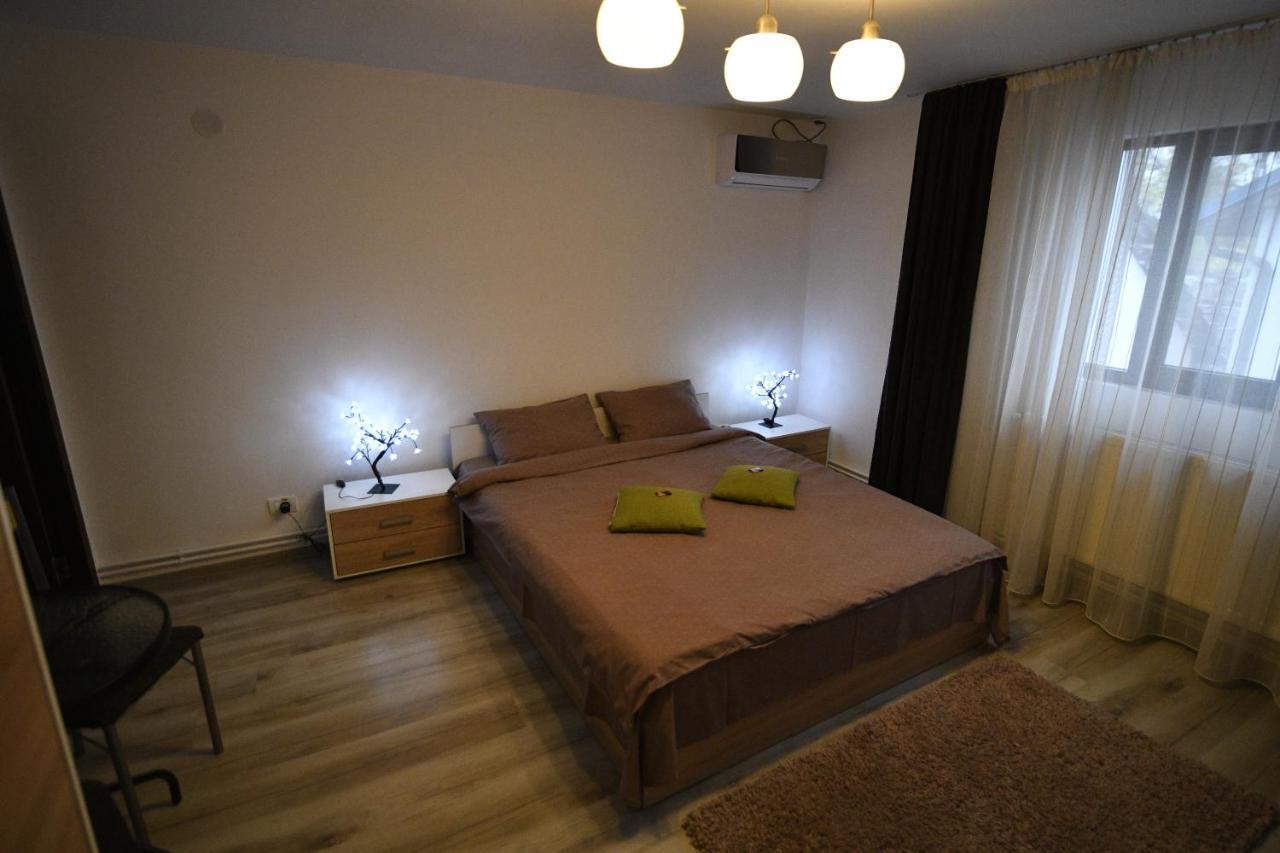 Upstairs Residence Târgu Jiu Dış mekan fotoğraf